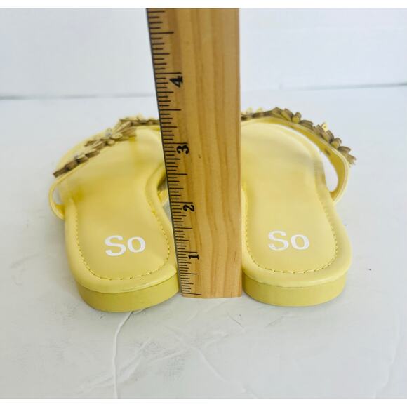 NWOT SO° Vegan Yellow Flower  Thong Slip On Flip Flop Flat Sandals Size 9M - Picture 5 of 7